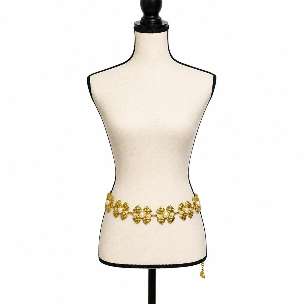 80s Gold Tone Quilted Flower Faux Pearl Chain Belt Tassel Charm 38